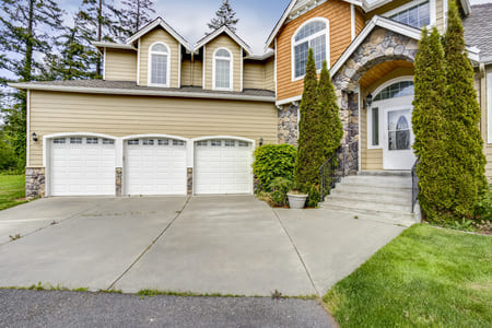 What to Expect From Driveway Cleaning in Mobile