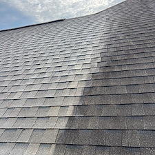 Top-Rated-Roof-Washing-in-Foley-Alabama-Transforming-Roofs-Before-Sale 1